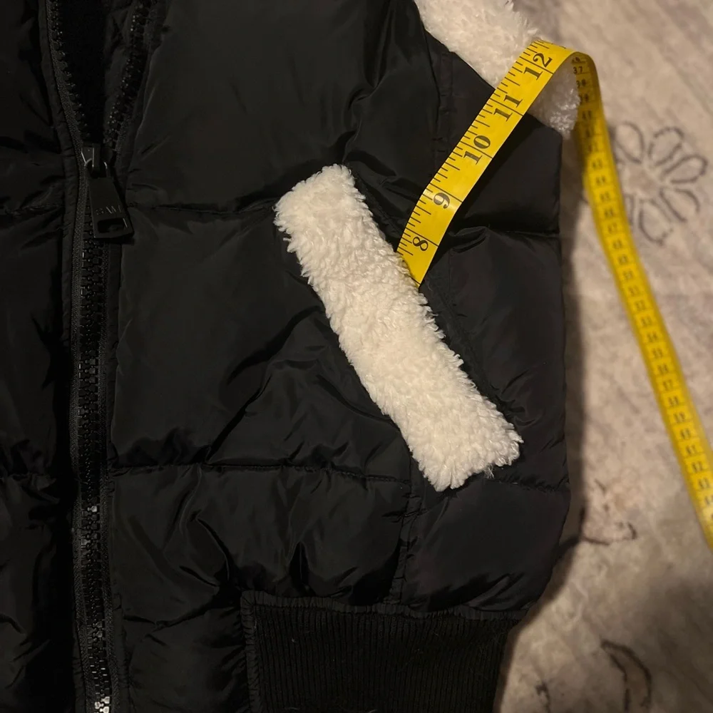 SAM. Billie Sherpa Puffer Vest. Black with White Trim - Picture 3 of 16